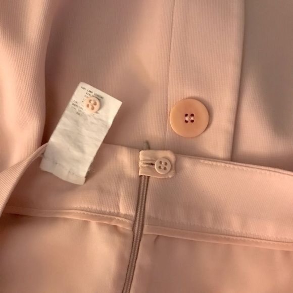 Armani Collezioni Italian Blush Peplum Skirt Suit Size 14 - Picture 12 of 16